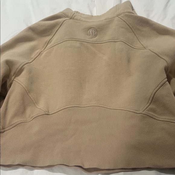 Lululemon scuba quarter zip in trench size M/L - Picture 4 of 4